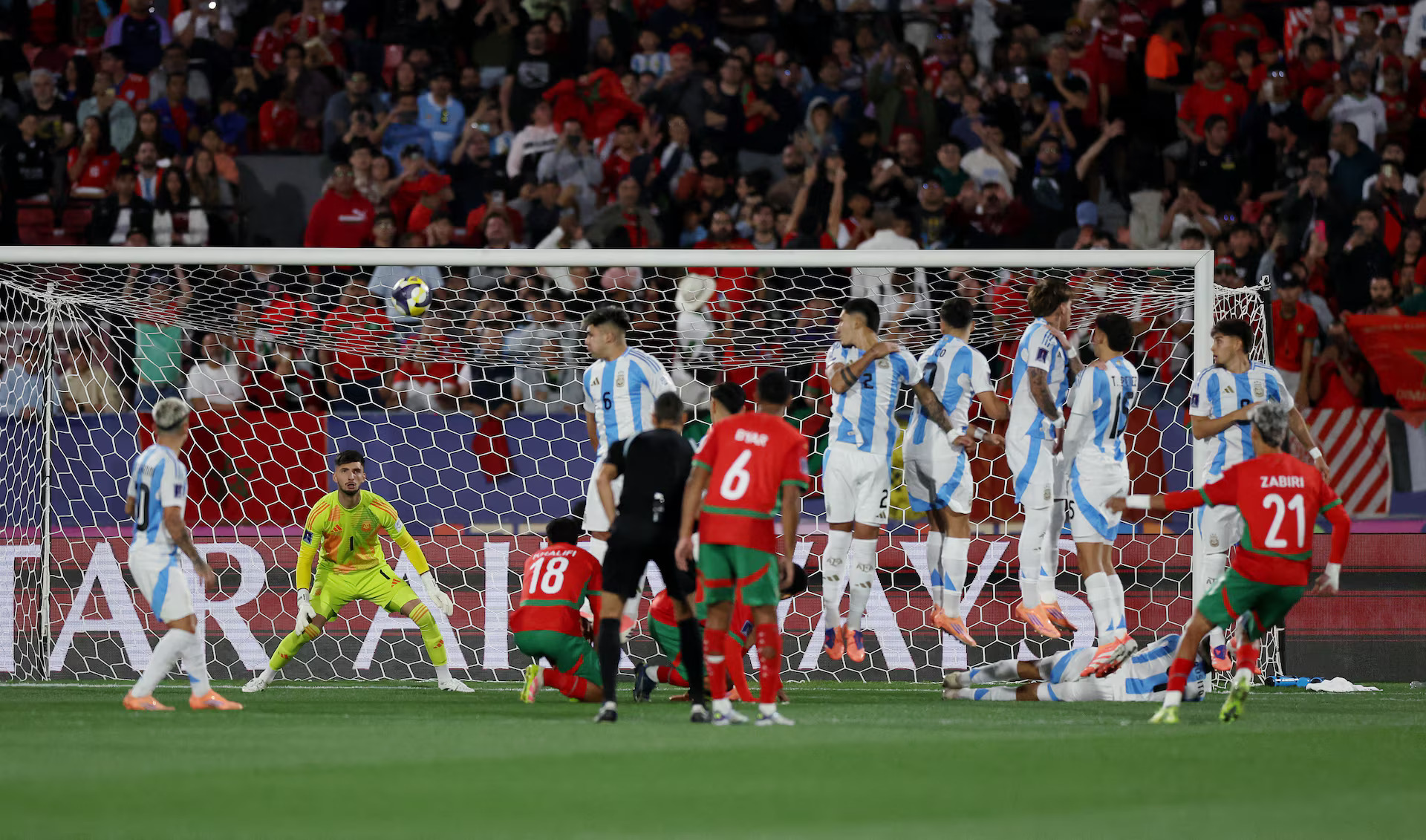 C'est sur un magnifique coup franc que Yassir Zabiri a ouvert le score et le chemin de la victoire pour le Maroc.&nbsp;