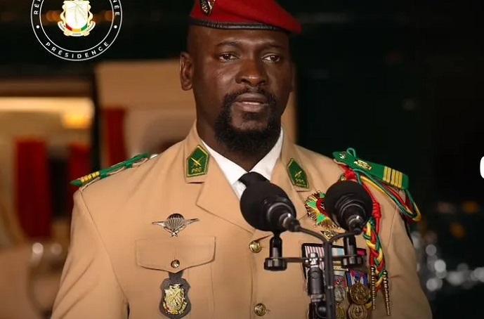 Devenu général, Mamadi Doumbouya a été le favori du scrutin de ce 28 décembre d'où toutes les oppositions sont absentes. 