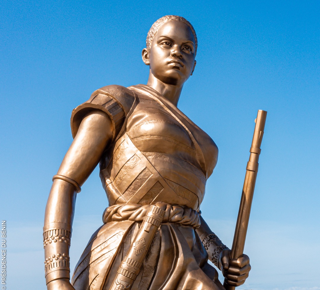 Avec le monument Amazone, le Bénin envoie un signal mémoriel fort. 