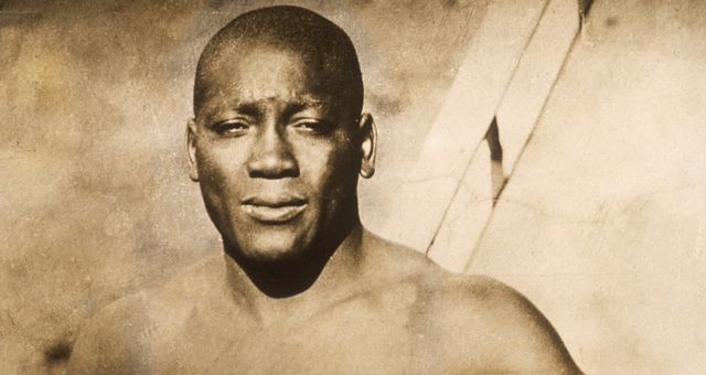 Surnommé "le géant de Galveston", Jack Johnson fut le premier champion du monde noir des poids lourds en 1908.