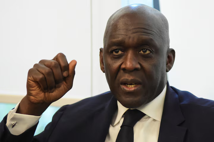 Directeur général de la Société financière internationale, Makhtar Diop rejoint, avec la branche de la Banque mondiale dédiée à l'investissement privé, une tendance forte de généralisation de la volonté d'attirer davantage d'argent privé dans les pays en développement.