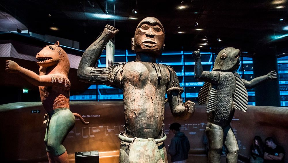 La restitution des 26 oeuvres pillées a conduit le Bénin à repenser sa politique muséale et mémorielle.