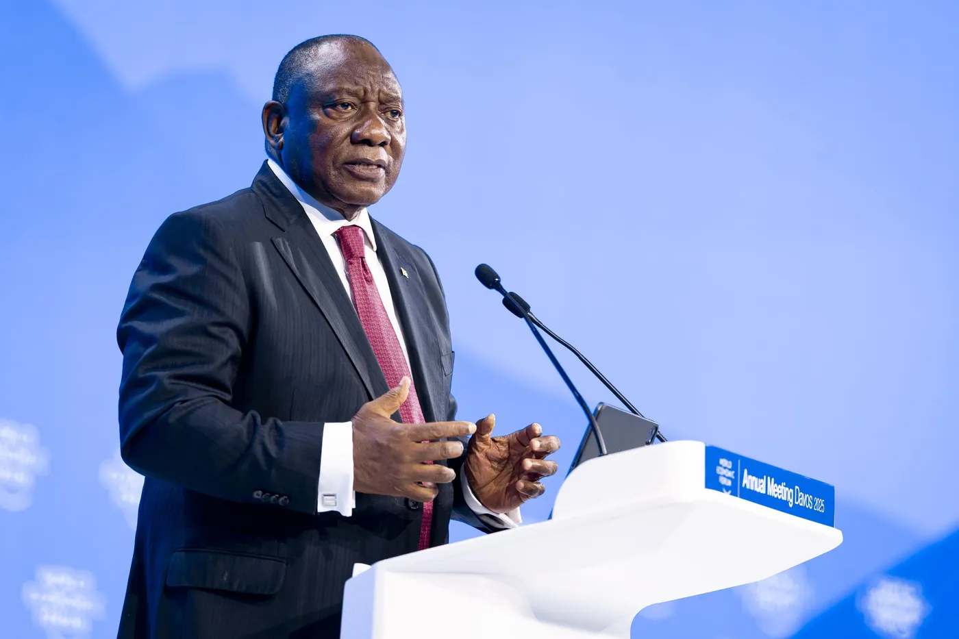Pour le président Ramaphosa, les parcs écologiques protégés réussissent lorsqu’ils sont dirigés par des Africains et profitent aux populations qui vivent à proximité”.