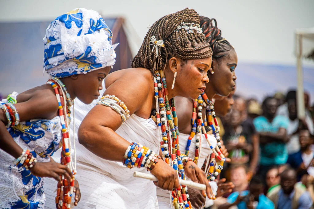 Les femmes ont une place importante dans les cérémonies du Vodun.