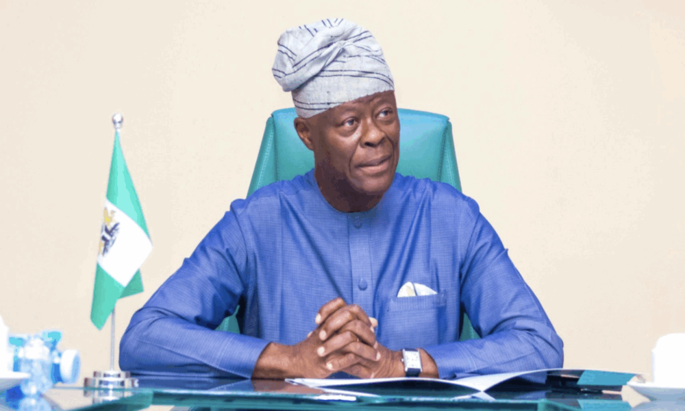 Pour Wale Edun,&nbsp;ministre nigérian des Finances et de l'Economie, l'heure est grave pour nombre de pays africains du fait d'un niveau d'endettement à peine supportable.